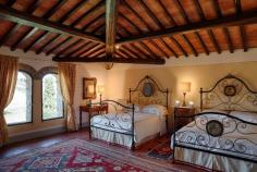 
                    
                        Le Suites | Castello di Ama
                    
                