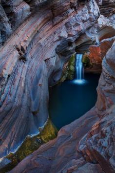 
                        
                            Hammersley Gorge, Australia 