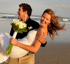 Plan a romantic Sunshine Coast wedding at Coolum Beach