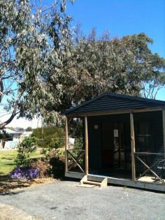 Hobart Caravan Cabin Park: cabins, units, sites