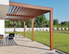 As fully licensed pergola builders Melbourne, our goal is to deliver the pergola you want, built to the highest standards on time and budget. When building pergolas Melbourne residents can count on us to pay attention to every detail, large and small. Depending on your preferences, we can build pergolas designed to provide shade in summer and allow sunshine during winter.